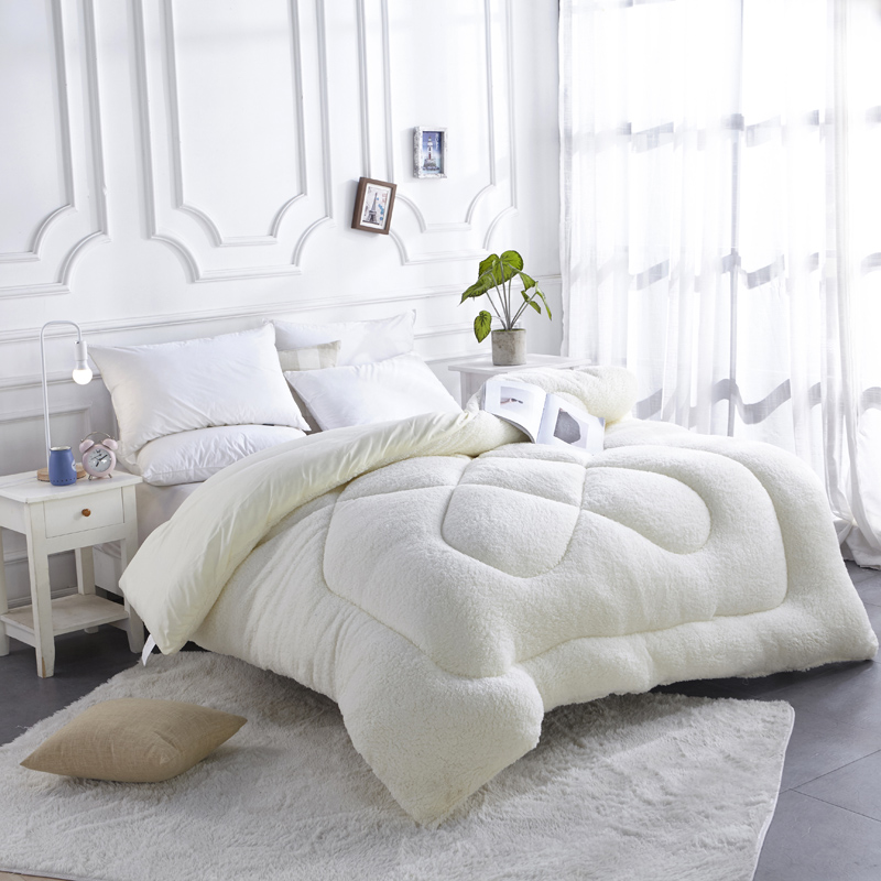 抗菌羊羔绒冬被
